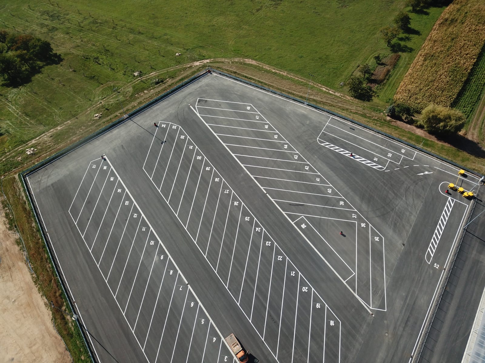 Bild von einer Parkplatzmarkierung